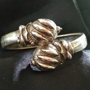 ~ VICTORIAN CLAW BRACELET ~